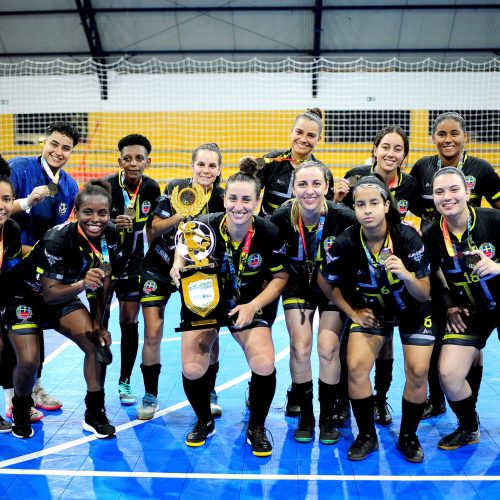 Futsal Femino vence Ourinhos e fica com o título dos Jogos Santacruzenses
